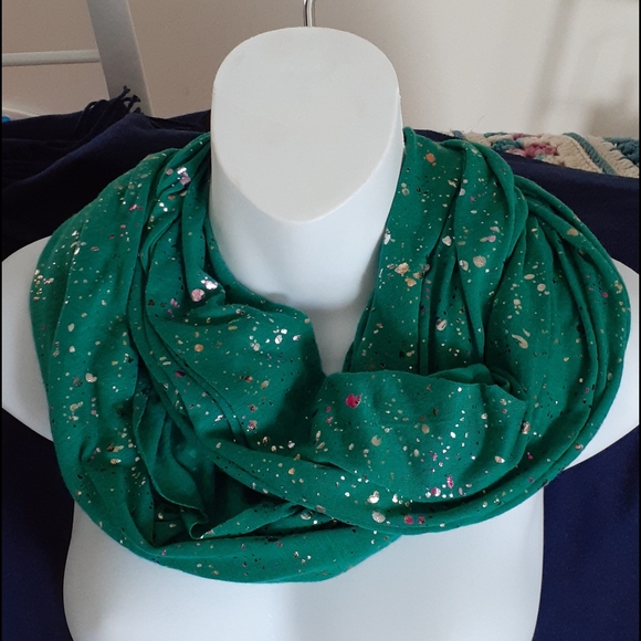 Bundle of 3 Fashion Scarves - Picture 4 of 8